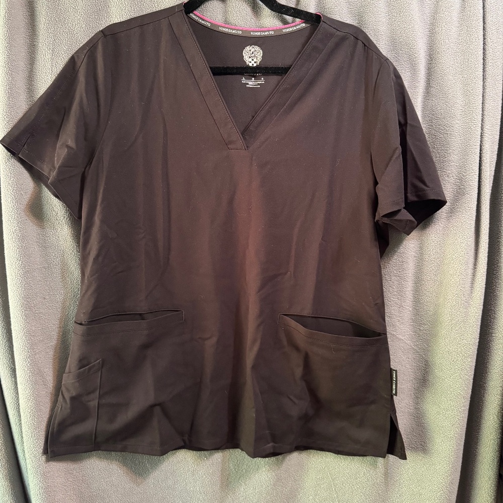 Vince Camuto Black Large Womens scrub top